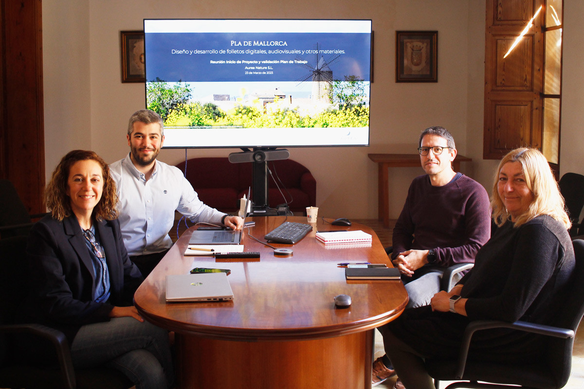 Reunió de la Mancomunitat amb l'empresa Aurea Nature per iniciar les tasques de disseny i desenvolupament de fullets digitals, audiovisuals i altres materials del Pla de Mallorca. PSTD.