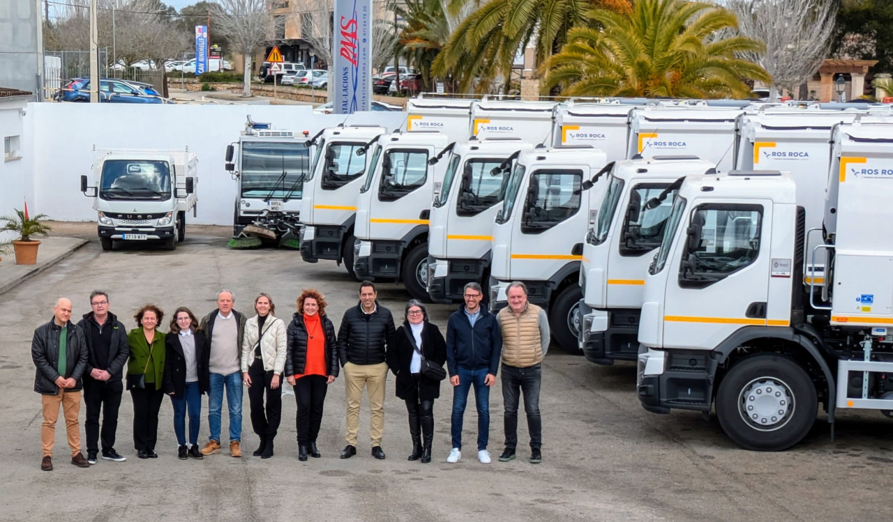 El Pla renova la seva flota amb nous camions per a la recollida de residus de la comarca