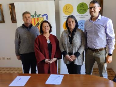 La mancomunitat signa el nou contracte de recollida de residus i neteja viària pels propers vuit anys amb l’empresa Melchor Mascaró.
